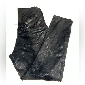 Black snake leggings